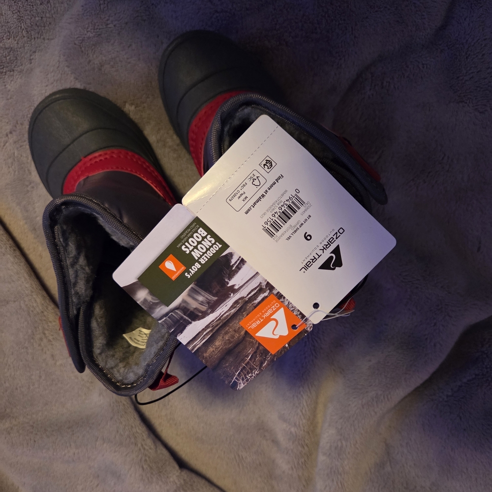 Ozark Trail Kids Gray and Pink Waterproof Snow Boots - Picture 4 of 4